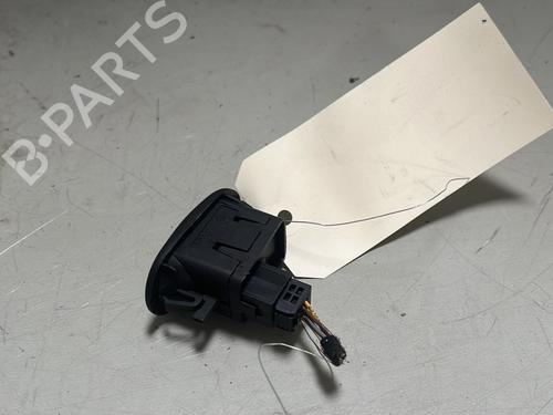 Used Right front window switch Right front window switch CITROËN C3 I (FC_, FN_) 1.4 HDi (68 hp) 26177708 26177708