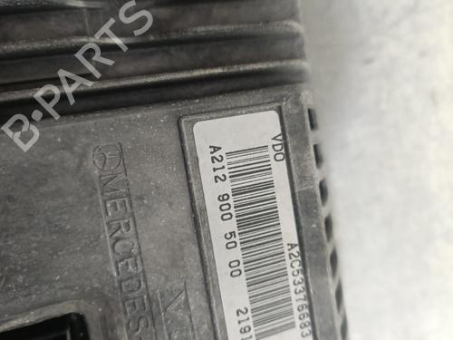 Used Display monitor Display monitor MERCEDES-BENZ E-CLASS (W212) E 220 CDI / BlueTEC (212.001, 212.002) (170 hp) 29331017 29331017