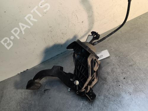 Used Clutch pedal CITROËN SPACETOURER Bus (V_) 1.5 BlueHDi 120 (120 hp) 30110365