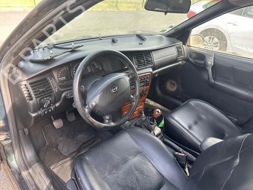 Brugte OPEL VECTRA A (J89)    4641658