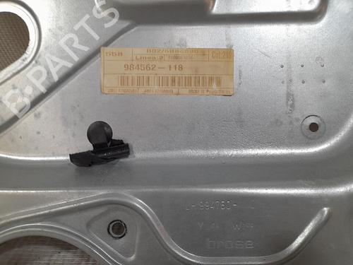 Used Front left window mechanism Front left window mechanism FORD FOCUS II (DA_, HCP, DP) 1.8 TDCi (115 hp) 21697165 21697165