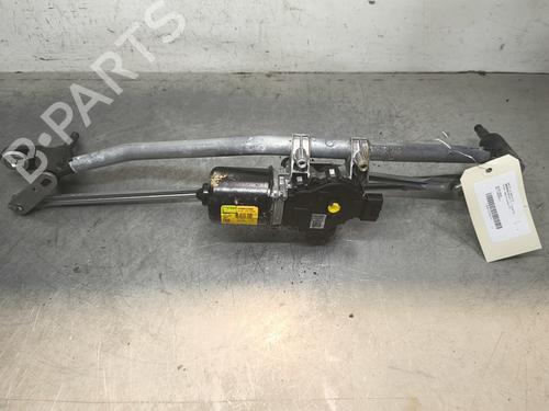 Used Front wiper motor DACIA SANDERO II 1.0 SCe 75 (B8JC, B8JD, B8NC) (73 hp) 32995911