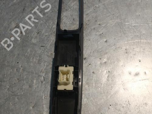 Used Right front window switch Right front window switch RENAULT CLIO IV (BH_) 1.5 dCi 75 (75 hp) 21710262 21710262