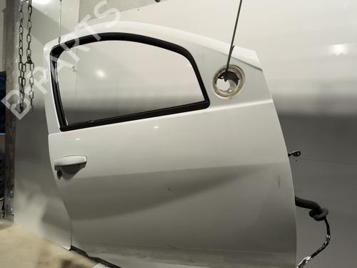 right-front-door-dacia-duster-hs_-2010-2011-2012-2013-2014-2015-2016-2017-2018-23822705 main image