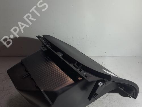Used Glove box Glove box CITROËN C3 III (SX) 1.6 BlueHDi 100 (99 hp) 21693675 21693675