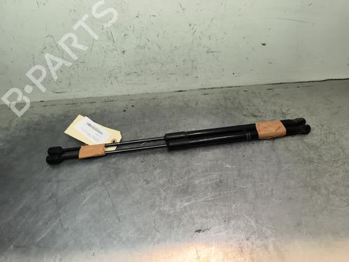 Used Tailgate lift support VW POLO VI (AW1, BZ1, AE1) 1.0 TSI (110 hp) 31257777