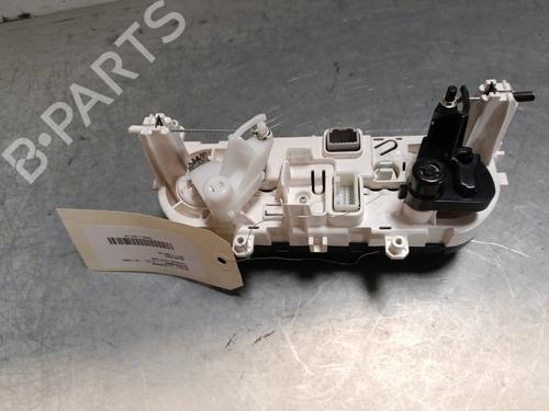 climate-control-renault-clio-iv-bh_-2012-2013-2014-2015-2016-2017-2018-2019-2020-2021-28443549 main image