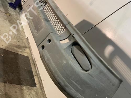 Used Front bumper Front bumper FORD TRANSIT Van (FA_ _) 2.0 DI (FAE_, FAF_, FAG_) (86 hp) 40434740 40434740