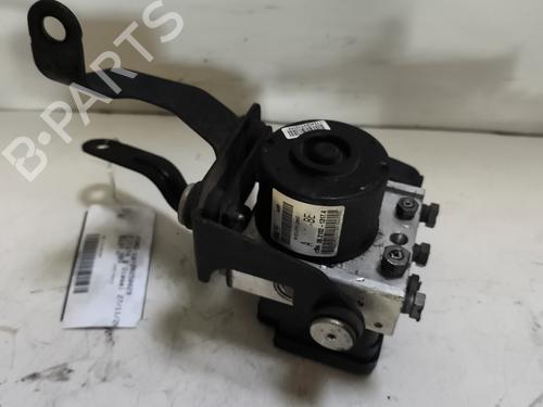 ABS Bremseaggregat FORD FIESTA VI (CB1, CCN) 1.4 TDCi (70 hp) 29538010