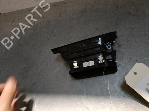 Used Air vent Air vent PEUGEOT 308 II (LB_, LP_, LW_, LH_, L3_) 1.2 THP 130 (131 hp) 28443749 28443749