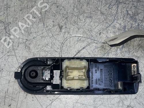 Used Left front window switch Left front window switch RENAULT CLIO IV (BH_) 1.5 dCi 75 (75 hp) 26028407 26028407