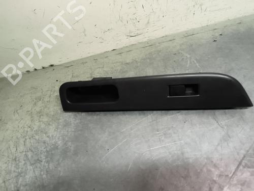 Used Right front window switch Right front window switch SUZUKI SWIFT III (MZ, EZ) 1.3 DDiS (RS413D) (75 hp) 32994878 32994878