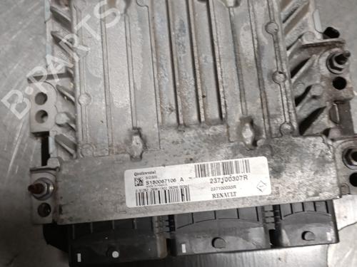Used Engine control unit (ECU) Engine control unit (ECU) RENAULT MEGANE III Hatchback (BZ0/1_, B3_) 1.5 dCi (BZ09, BZ0D, BZ1W, BZ29, BZ14) (110 hp) 28165401 28165401