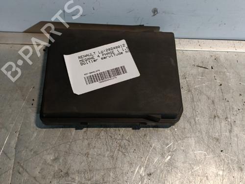 Used Fuse box RENAULT MEGANE IV Hatchback (B9A/M/N_) 1.5 Blue dCi 115 (B9A6) (116 hp) 21721277