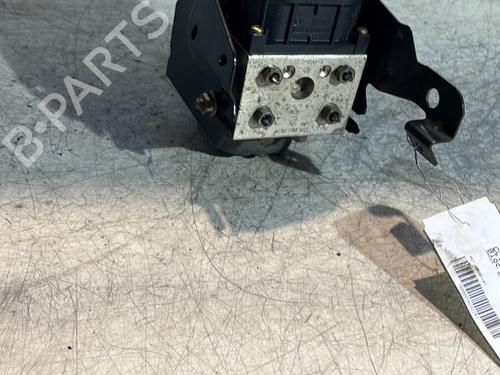 Used ABS pump ABS pump RENAULT CLIO II (BB_, CB_) 1.2 16V (BB05, BB0W, BB11, BB27, BB2T, BB2U, BB2V, CB05,... (75 hp) 22789672 22789672