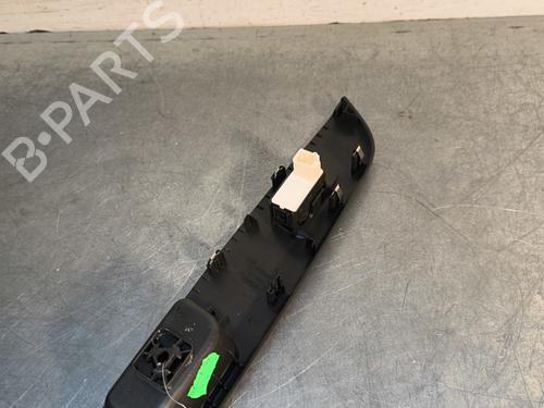 Right front window switch OPEL CORSA F (P2JO) 1.2 (68) | BP29996940I26 - Image 3