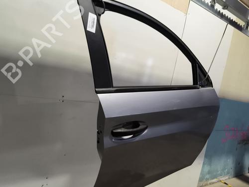 Used Right front door PEUGEOT 208 II (UB_, UP_, UW_, UJ_) 1.2 PureTech 75 (75 hp) 31972435