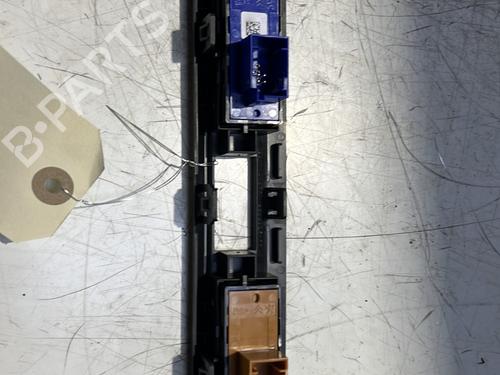 Used Switch Switch PEUGEOT EXPERT Van (V_) 2.0 BlueHDi 150 (150 hp) 21703462 21703462