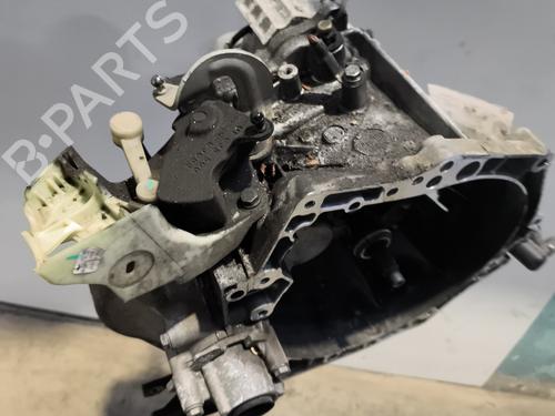 gearbox-citroen-c4-cactus-2014-32218378 main image