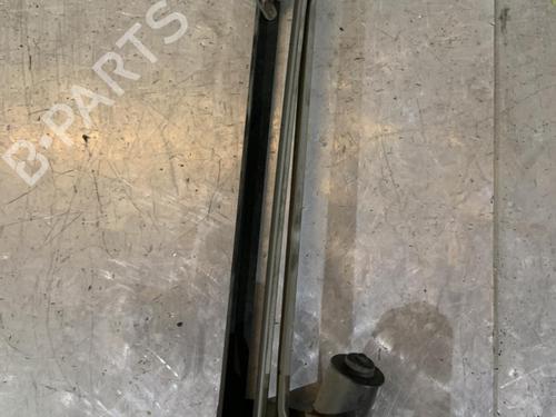 Used Front wiper motor RENAULT TRAFIC Van (T_, P_, V_) 1.7 (68 hp) 22032474