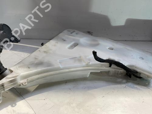 Used Windscreen washer tank BMW 1 (F21) 118 d (143 hp) 23822871