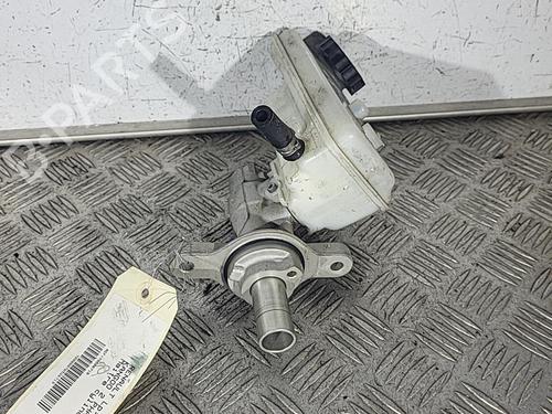 Used Brake master cylinder RENAULT KANGOO Express (FW0/1_) 1.5 dCi 75 (FW07, FW10, FW04) (75 hp) 21697738