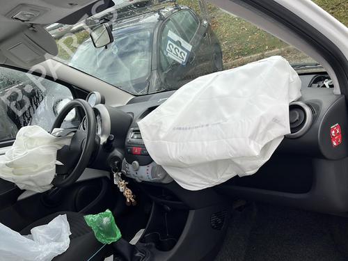 Front wiper motor PEUGEOT 107 (PM_, PN_) 1.0 | BP21722600M29 