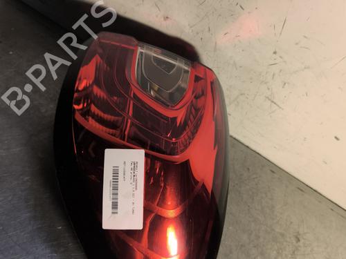 Feu arrière droit RENAULT CAPTUR I (J5_, H5_) 1.5 dCi 90 (J5N4, J5M5, J5MW, J5M6, J5AL, J5AJ) (90 hp) 30552663