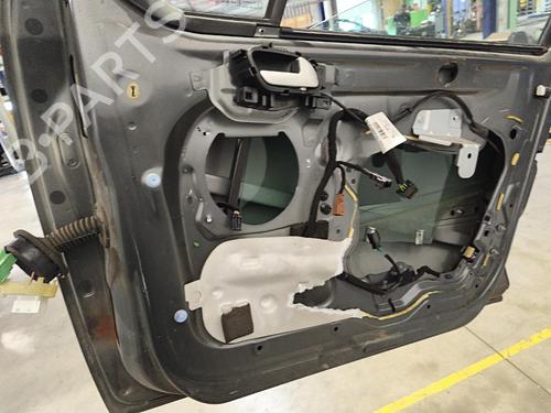 Used Right front door Right front door 37148188 37148188