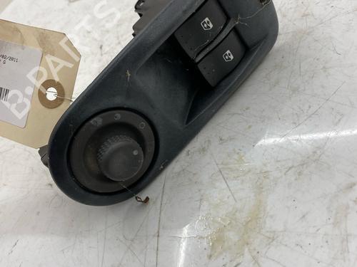 Used Left front window switch Left front window switch 39640060 39640060