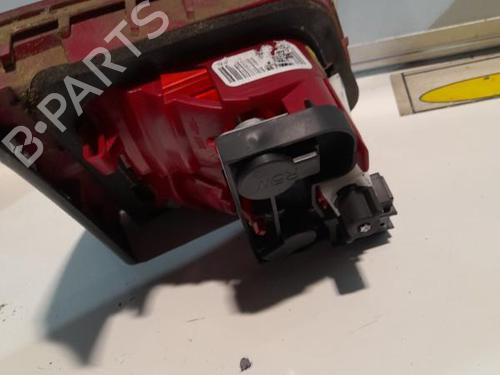 Used Right tailgate light Right tailgate light CITROËN C5 III (RD_) 2.0 HDi (RDRHD8, RDRHDJ, RDRHR8, RDRHRJ) (136 hp) 21706220 21706220