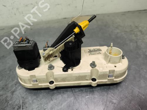 Used Climate control Climate control FORD FIESTA V (JH_, JD_) 1.3 (69 hp) 31815932 31815932
