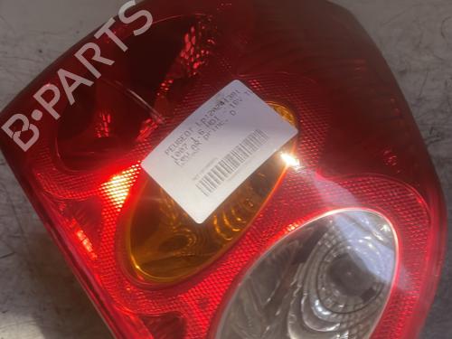 Right taillight PEUGEOT 1007 (KM_) 1.6 HDi | BP22180621C35 