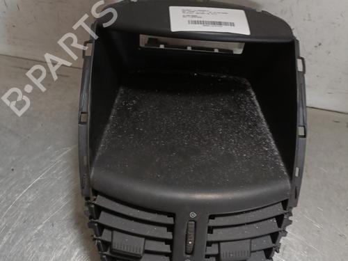 Used Air vent PEUGEOT 207 (WA_, WC_) 1.4 (73 hp) 28293817