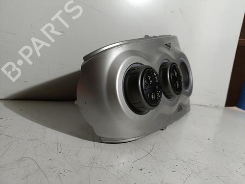 climate-control-toyota-yaris-_p9_-2005-2006-2007-2008-2009-2010-2011-2012-2013-2014-25274524 main image