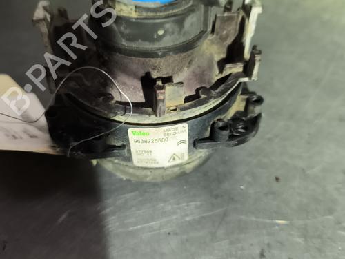 Venstre  foran tåkelykt CITROËN XSARA PICASSO (N68) 2.0 HDi (90 hp) 29304832