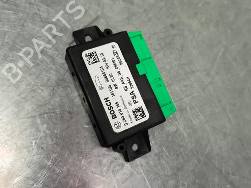 Used Electronic module Electronic module CITROËN C3 III (SX) 1.2 THP 110 (SXHNPS, SXHNZT, SXHNZ6) (110 hp) 31041695 31041695