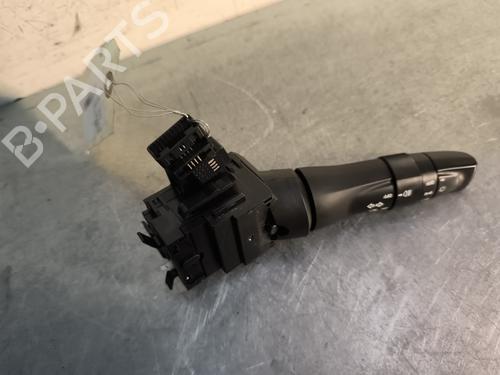 switch-isuzu-d-max-ii-tfr-tfs-2012-30110290 main image