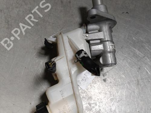 Used Brake master cylinder Brake master cylinder TOYOTA YARIS (_P13_) 1.5 (NSP131_) (112 hp) 27893804 27893804