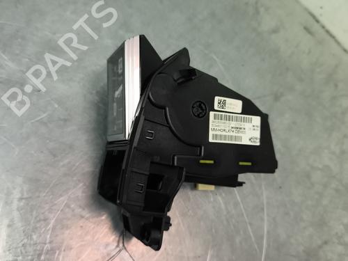 Multifunctionele display DS DS 7 Crossback (J4_, JR_, JC_) 2.0 BlueHDi 180 (JJEHZR) (177 hp) 30553223