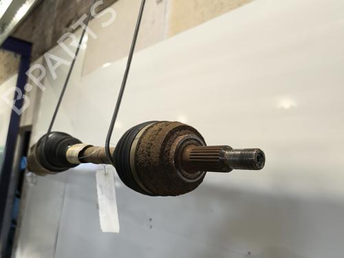 Used Left front driveshaft Left front driveshaft DACIA DUSTER (HS_) 1.5 dCi 4x4 (109 hp) 32994263 32994263