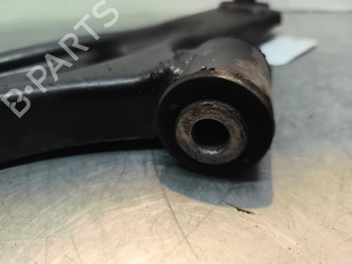 Used Right front suspension arm Right front suspension arm SUZUKI SWIFT III (MZ, EZ) 1.3 DDiS (RS413D) (75 hp) 32997270 32997270