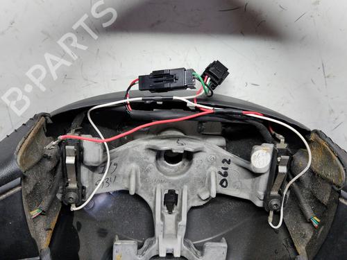 steering-wheel-renault-megane-iii-hatchback-bz01_-b3_-2008-32996279 main image