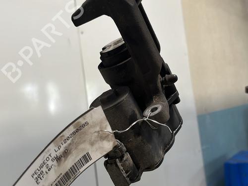 Used Right rear brake caliper Right rear brake caliper PEUGEOT 308 SW II (LC_, LJ_, LR_, LX_, L4_) 1.5 BlueHDi 130 (131 hp) 26893898 26893898