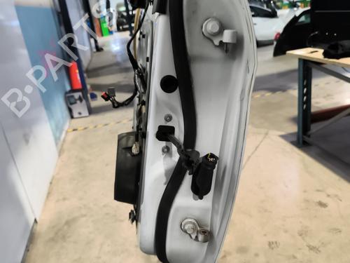 left-front-door-ford-focus-ii-da_-hcp-dp-2004-2005-2006-2007-2008-2009-2010-2011-2012-2013-33810274 main image