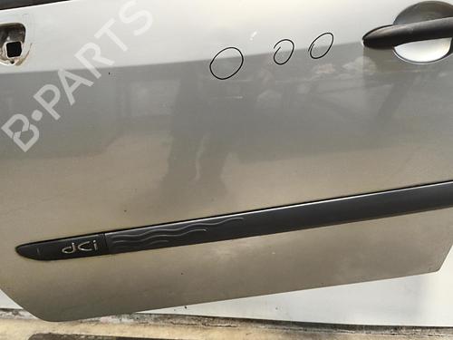 Used Left front door Left front door 38058930 38058930
