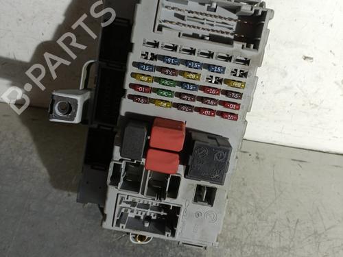 Used Fuse box Fuse box 29081441 29081441