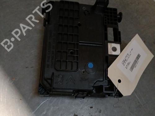 Sikringsdåse CITROËN C3 II (SC_) 1.6 HDi 90 (90 hp) 28443732