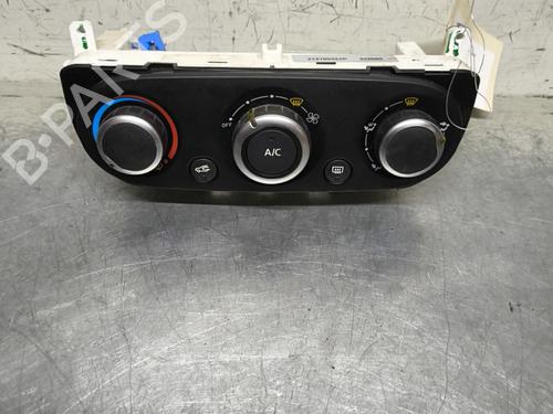 climate-control-renault-clio-iv-bh_-2012-2013-2014-2015-2016-2017-2018-2019-2020-2021-32993752 main image