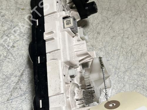 Climate control RENAULT CAPTUR I (J5_, H5_) 1.5 dCi 90 (J5N4, J5M5, J5MW, J5M6, J5AL, J5AJ) | BP25624640I5 - Image 2